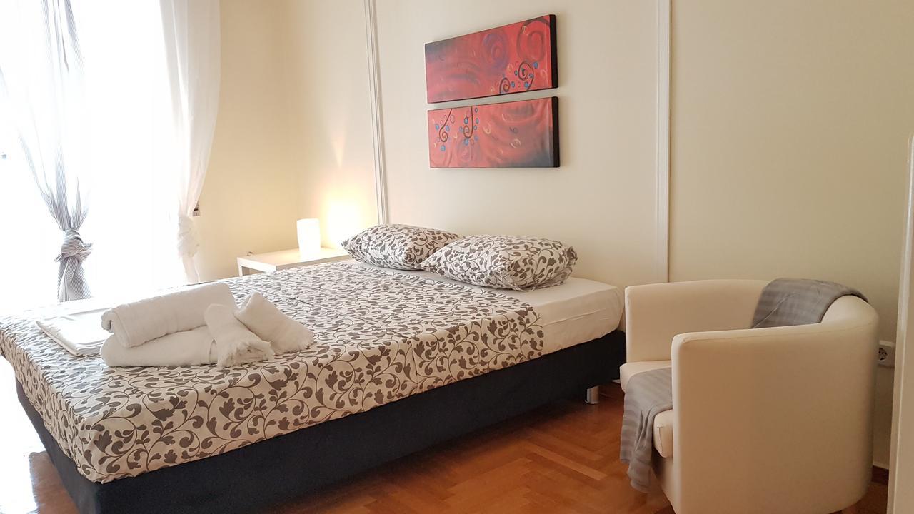 Menta Errathens Apartment - Athens Center, 5 Bd, 2 Bath エクステリア 写真