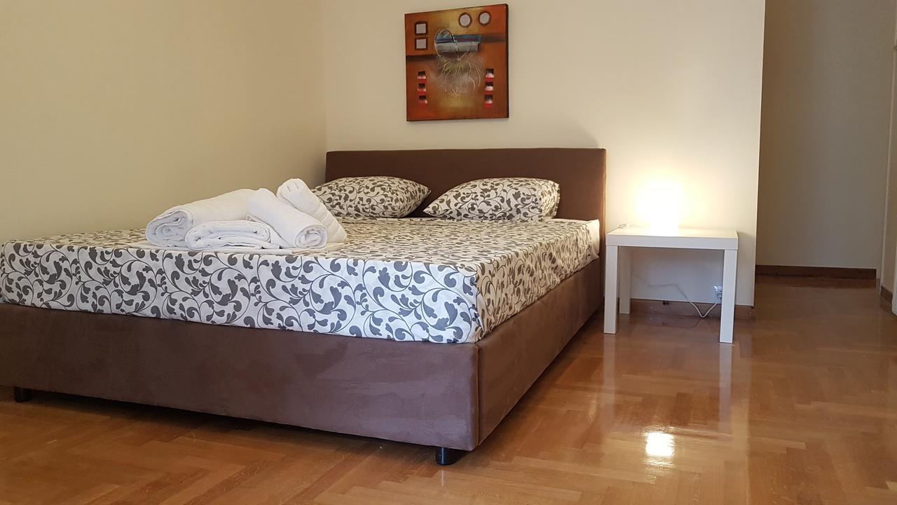 Menta Errathens Apartment - Athens Center, 5 Bd, 2 Bath エクステリア 写真